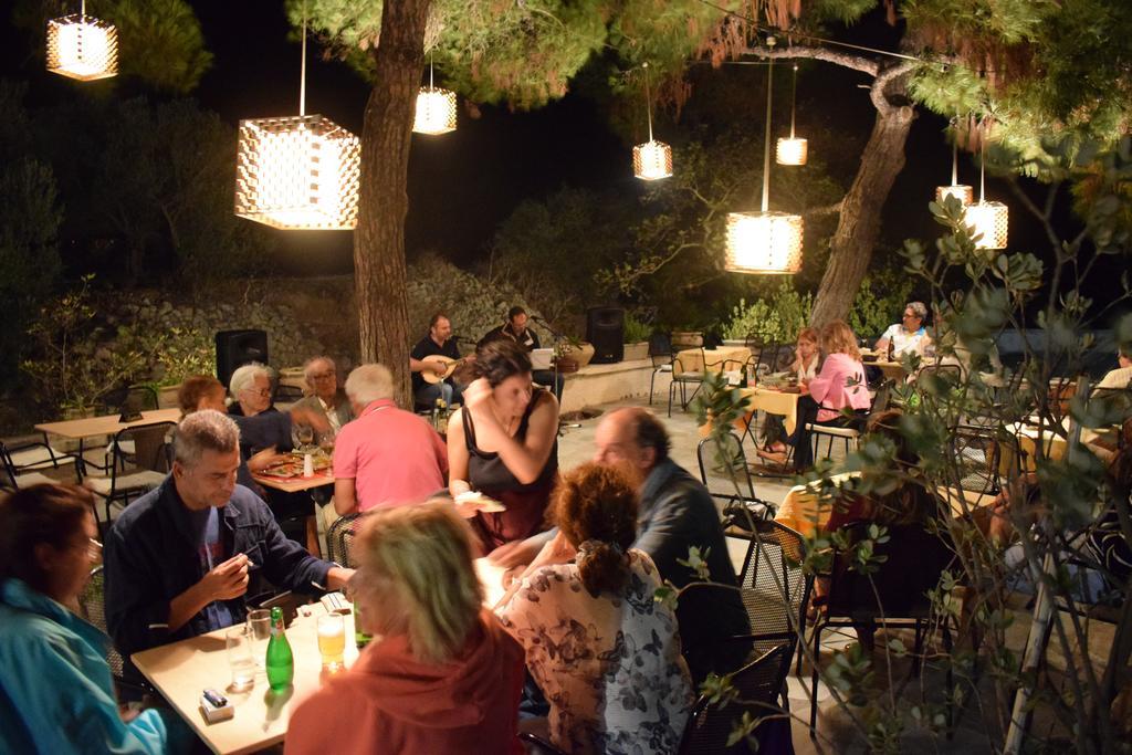 Porfyrousa Traditional Hotel Milopotamos  Eksteriør bilde